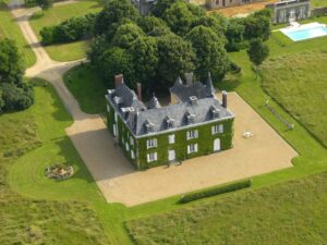 Vue aérienne du Château des Lutz